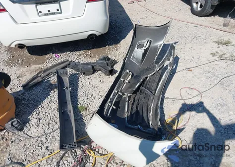 2015 Nissan Altima 2.5 z USA, uszkodzony, nr VIN 1N4AL3AP6FC415894